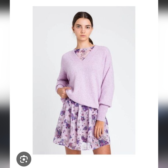 Superdown: Light Pink V-Neck Sweater - Picture 10 of 11